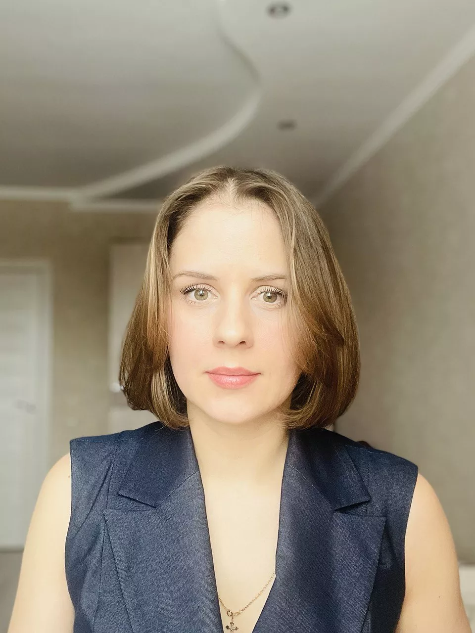 Анна Сенотова